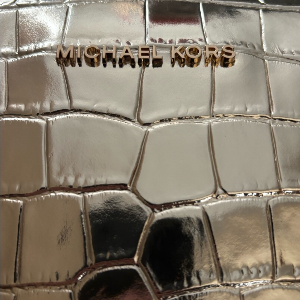 Michael Kors Bedford Travel Pale Gold XL Weekender Embossed Leather - Picture 8 of 15